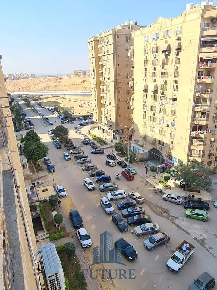 Commercial store for rent in Mohandessin, facade and corner