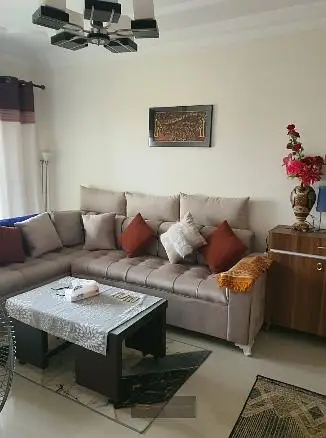 شقة مفروشة للإيجار في كمبوند روضة زايد