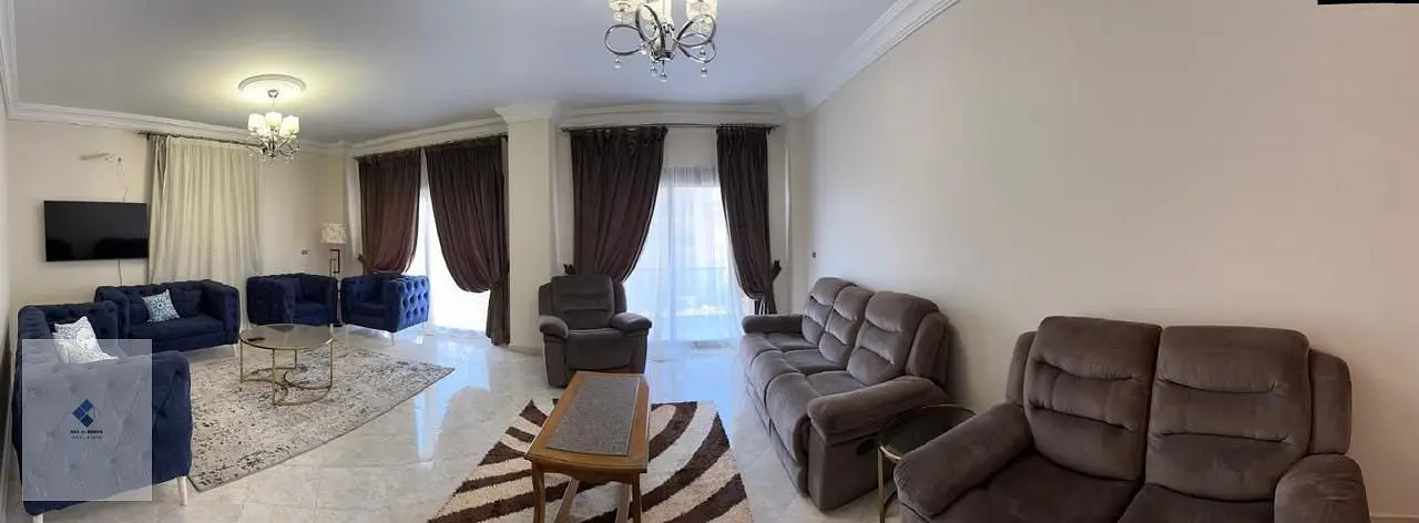 Luxurious 200sqm apartment for rent in First Settlement, upscale villa