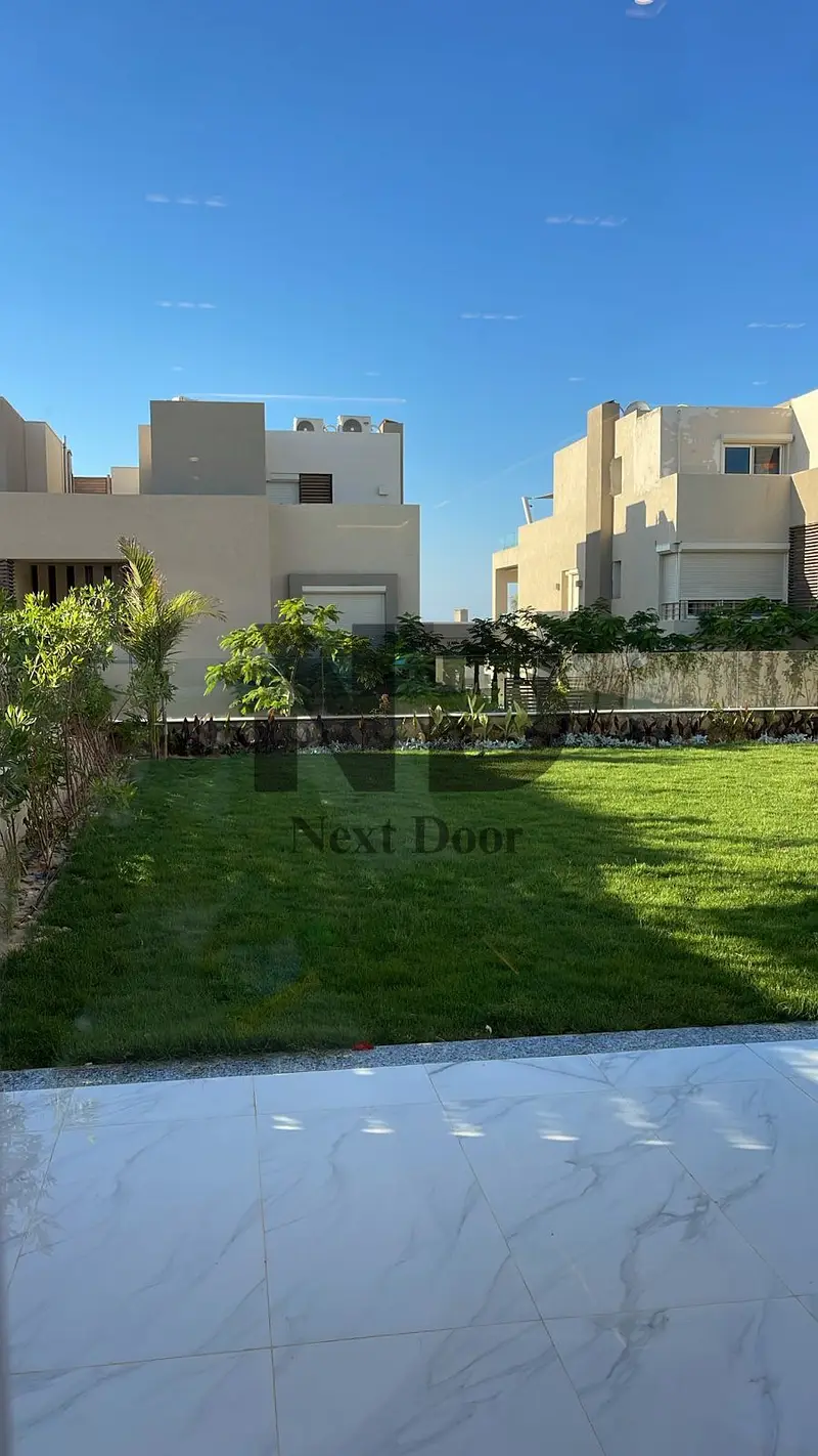 Luxurious Ground Chalet for Rent in Hacienda White with Private Garden