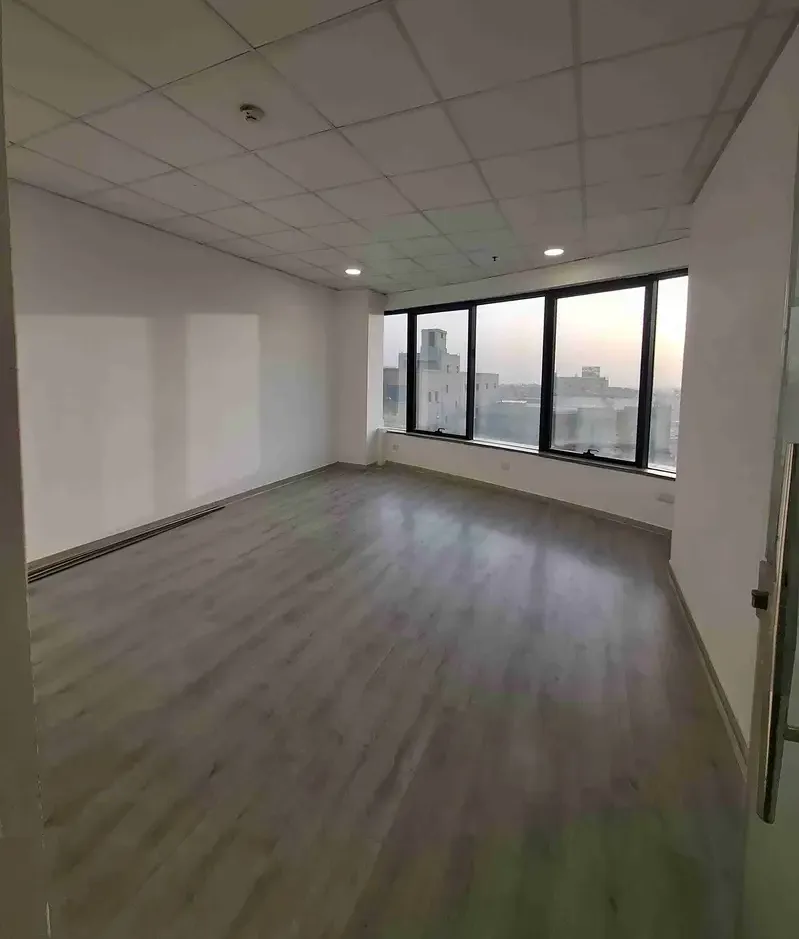Administrative office for rent 375 sqm in 5th Settlement