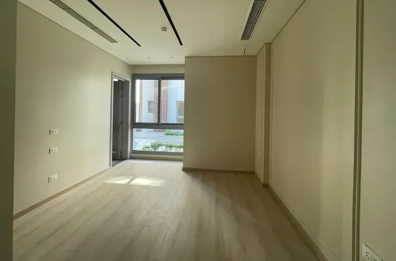 شقة نص مفروش للإيجار في كمبوند ماريوت ريزيدنس