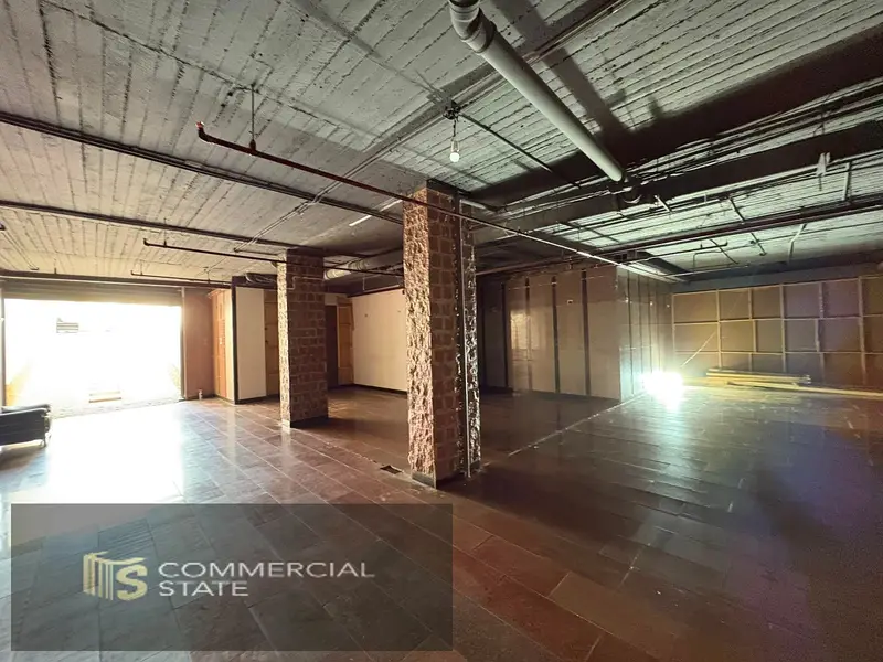 Finished showroom for rent, North 90, 300 sqm