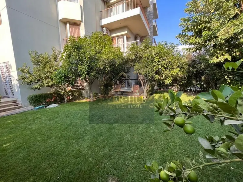 Furnished ground floor apartment with garden for rent in The Address Sheikh Zayed