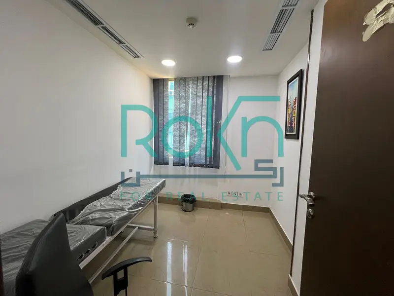Clinic for rent, finished, with a special price in Twin Towers