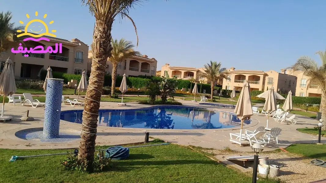 شاليه 3 غرف بجاردن وفيو مباشر على البسين والبحر في لا فيستا توباز