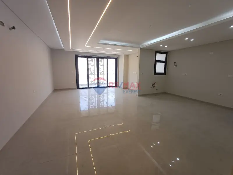 شقة أول سكن بسعر مميز في بادية بالم هيلز