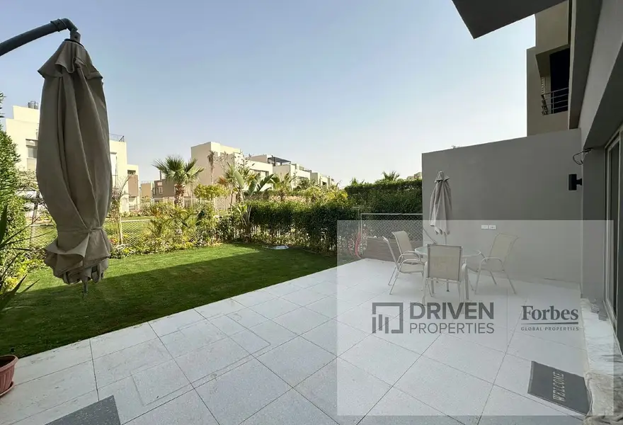 Ultra Super Lux Townhouse for rent in The Crown Palm Hills 6th October