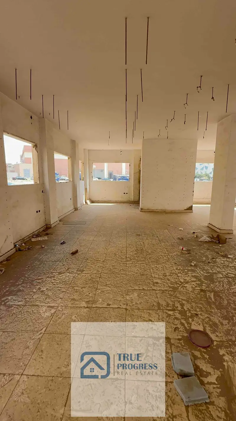 Independent commercial building for rent in Fifth Settlement