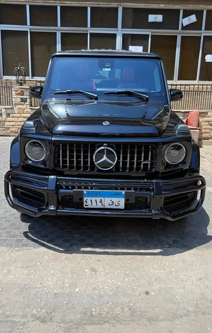Mercedes G-Class for daily rental with driver