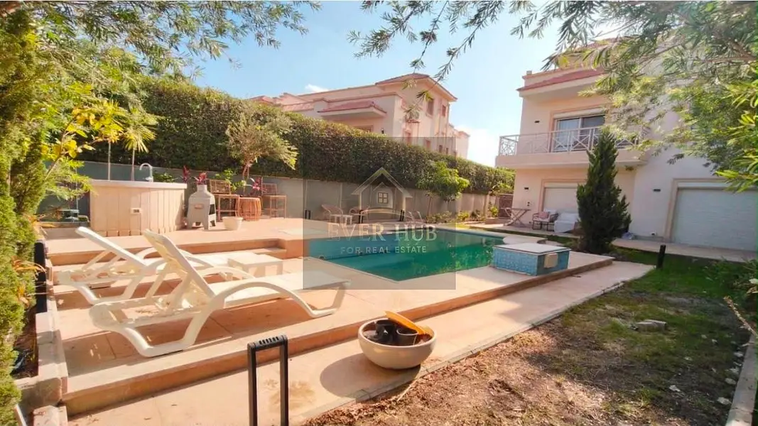 Furnished Twin House Villa for Rent in Greens Compound Sheikh Zayed