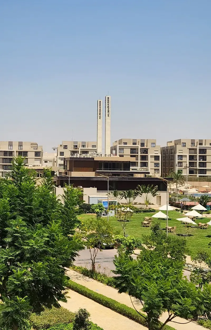 Ground floor apartment with garden for rent in Al Marasem Fifth Square compound