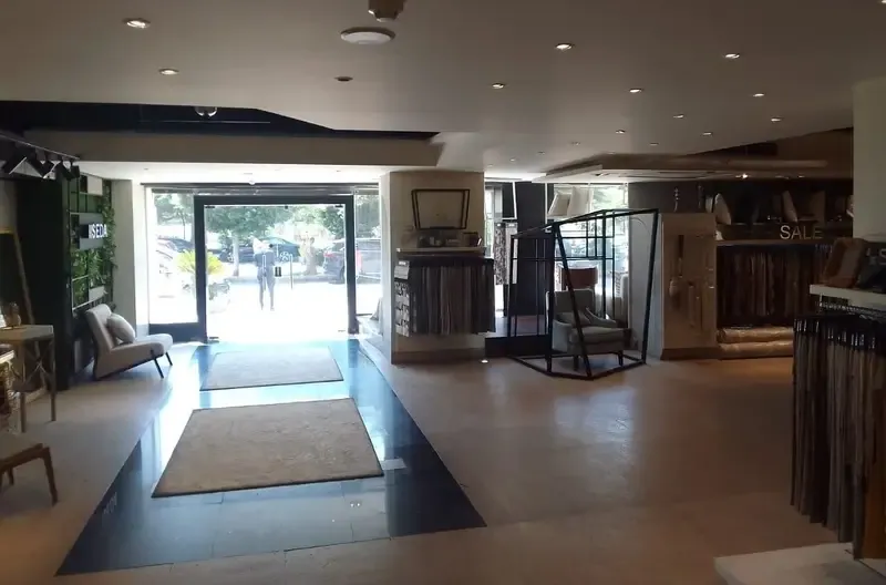 Commercial Store 1000 sqm for Rent on Main Street in Heliopolis