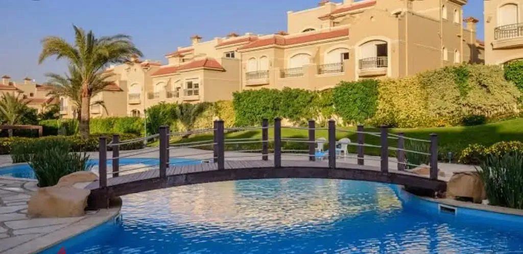 فيلا للبيع في كمبوند الباتيو 5 بسعر لقطة