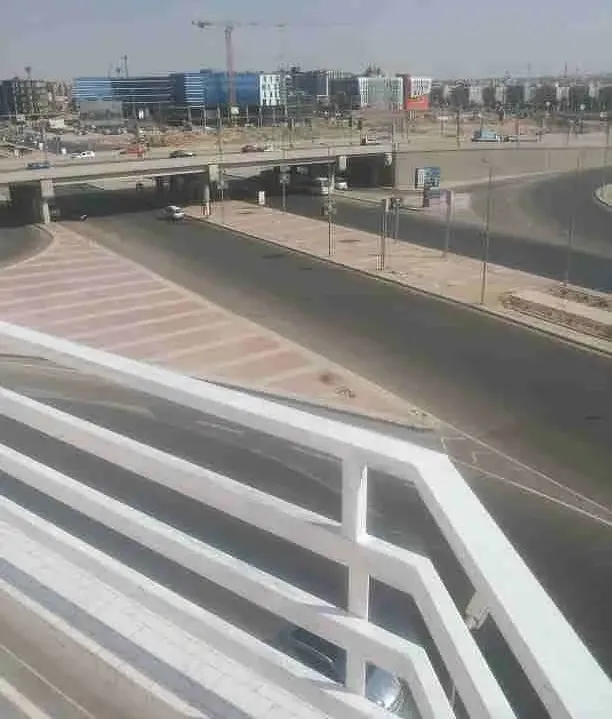 استوديو مفروش فندقي للإيجار بشارع التسعين بالقاهرة الجديدة