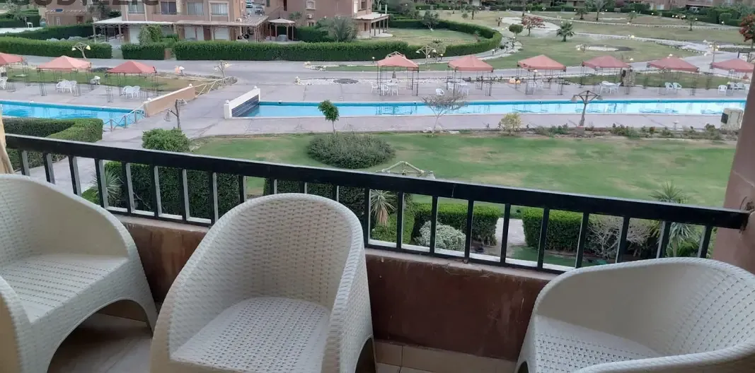 شاليه ٣ غرف علي البسين مباشرة فيو روعة