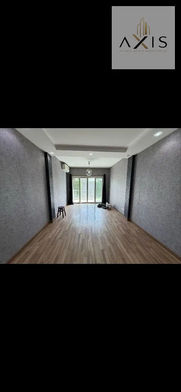 Ground floor apartment with garden for rent in The Address compound, Sheikh Zayed