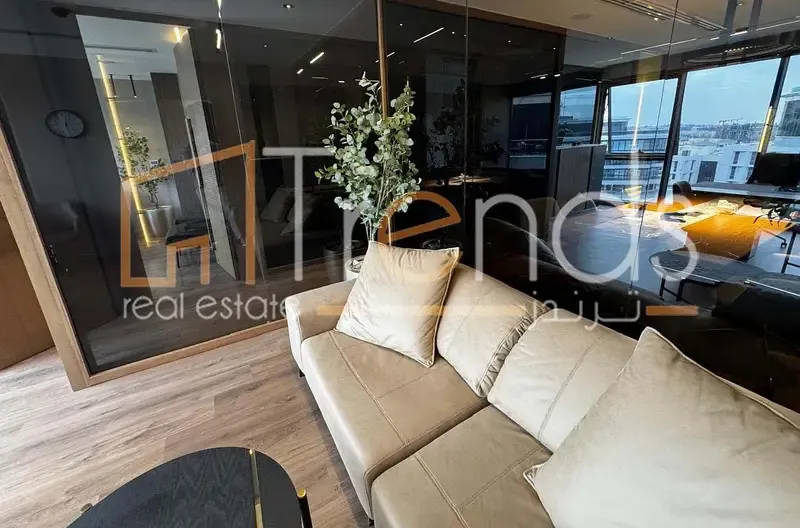 Luxurious office for rent on South 90 Street, New Cairo