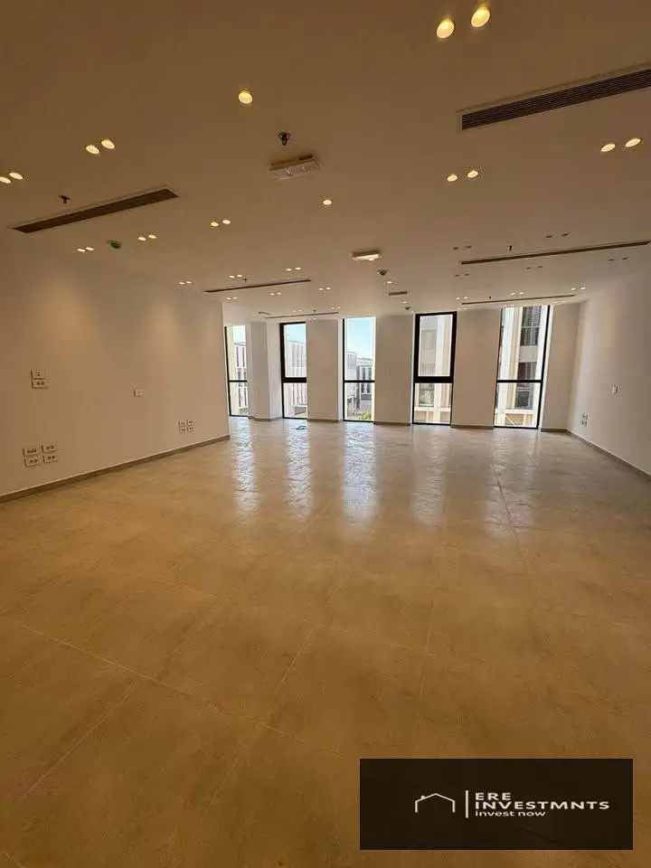 Ultra Super Lux Office for Rent in Boulevard - Mivida, 5th Settlement