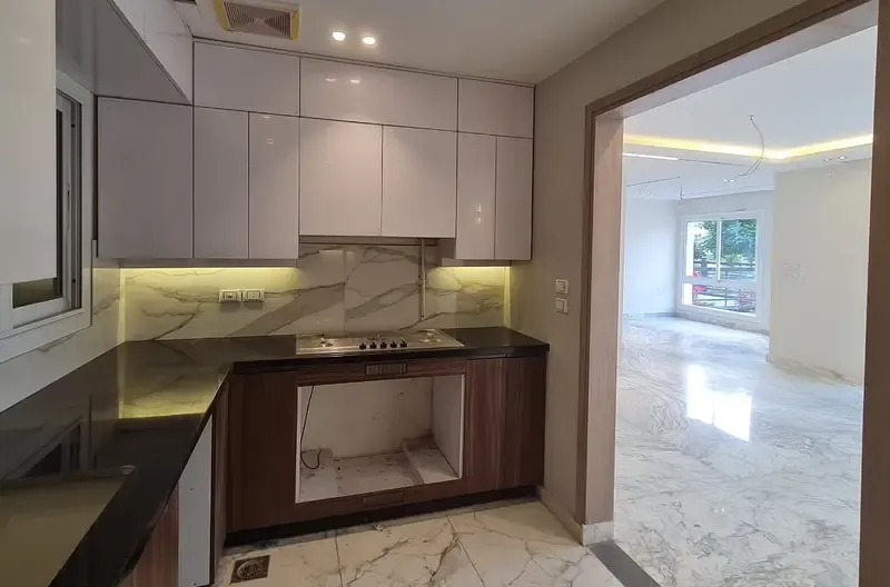 Luxurious semi-furnished duplex with garden for rent in Hyde Park New Cairo Compound