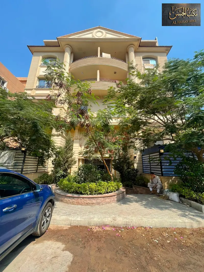 400 sqm apartment for rent in 6th of October, 6th Tourism | 4 rooms | Private garden
