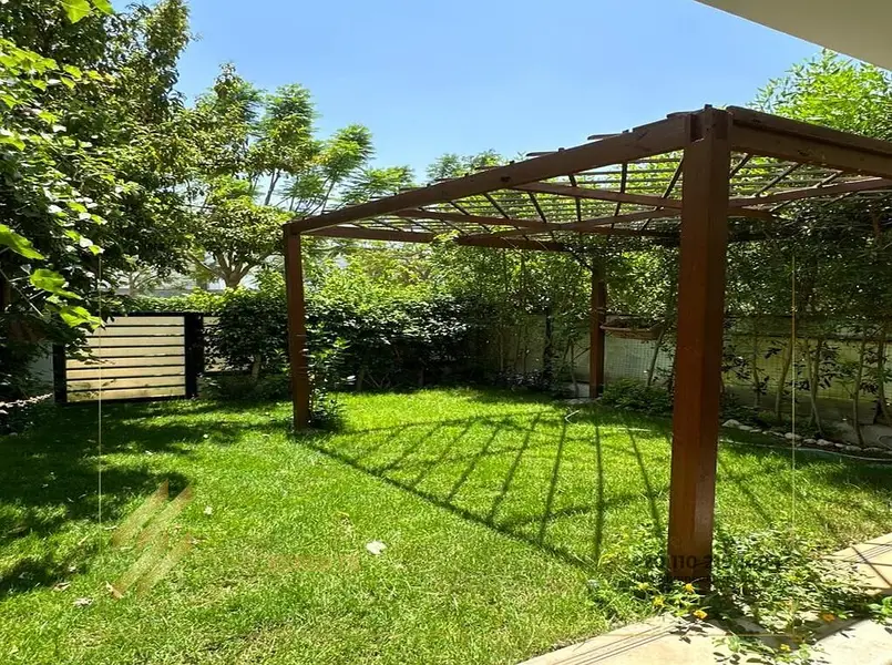 Maisonette for rent in Hyde Park