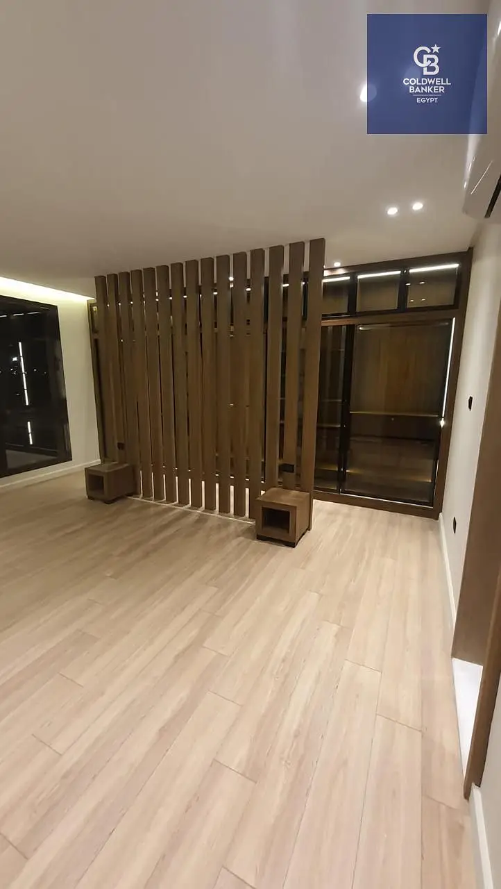 Duplex for rent, semi-furnished, in SODIC Eastown, 5th Settlement, New Cairo