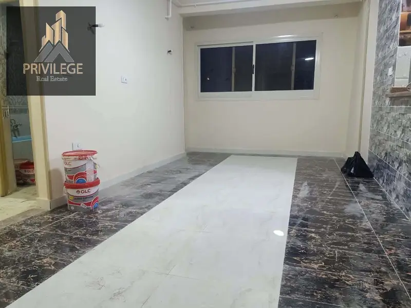 شقة إداري للإيجار بالمعادي الجديدة دور أرضي 150م