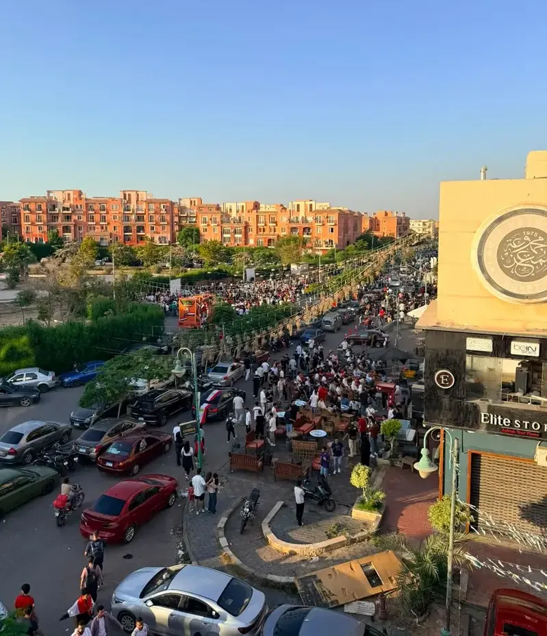محل للايجار في مول المعز روضة زايد