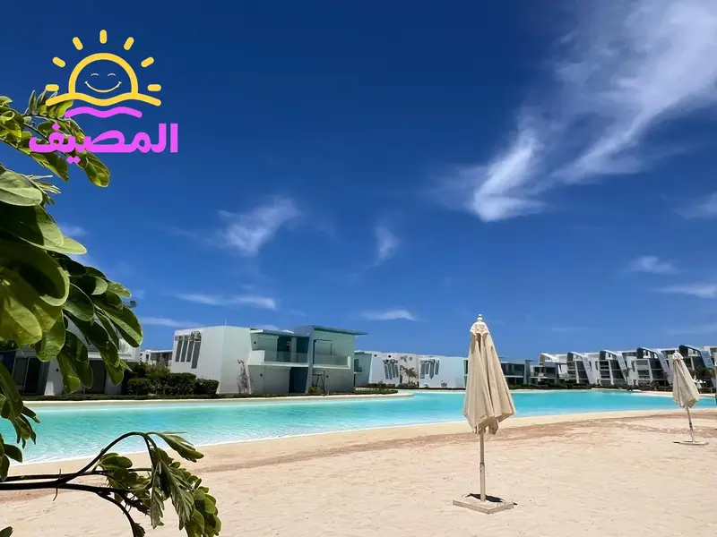 Luxurious 4-bedroom chalet with a charming lagoon view in Fouka Bay