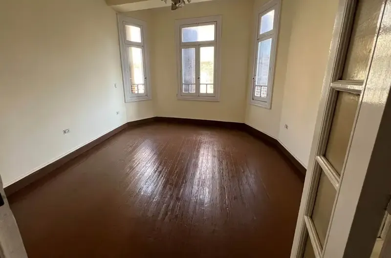 Office for rent on Qasr El Nil Street, 150 sqm