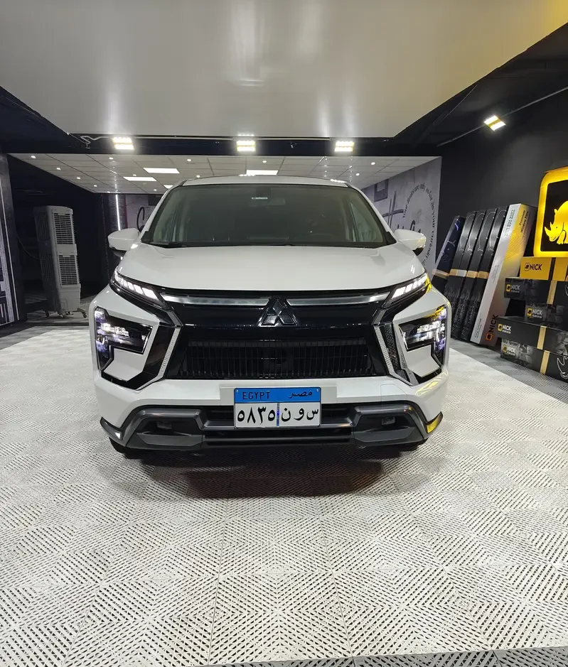Mitsubishi Xpander 2027 for rent with driver