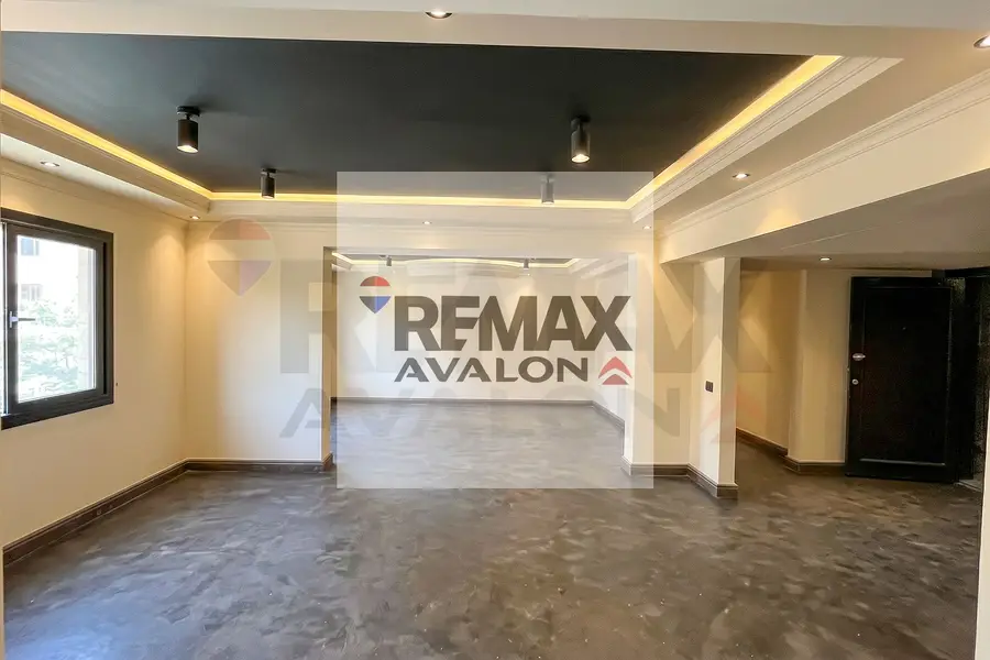 Administrative office for rent 175 sqm in Kafr Abdo