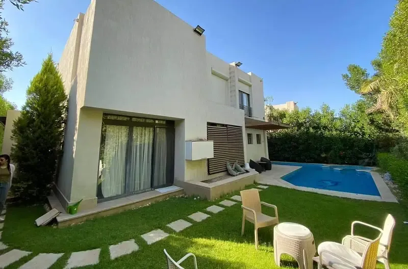 Furnished Villa for Daily Rent in Sheikh Zayed - Beverly Hills Compound