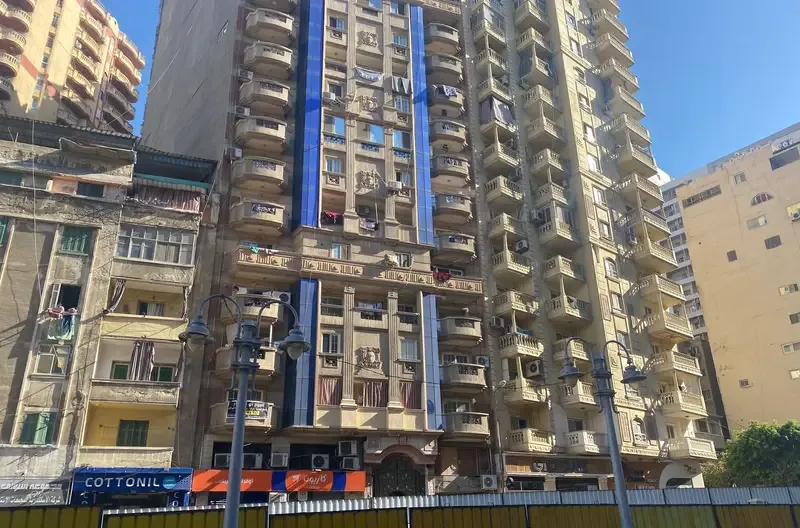 Medical office facing the tram in Sidi Bishr