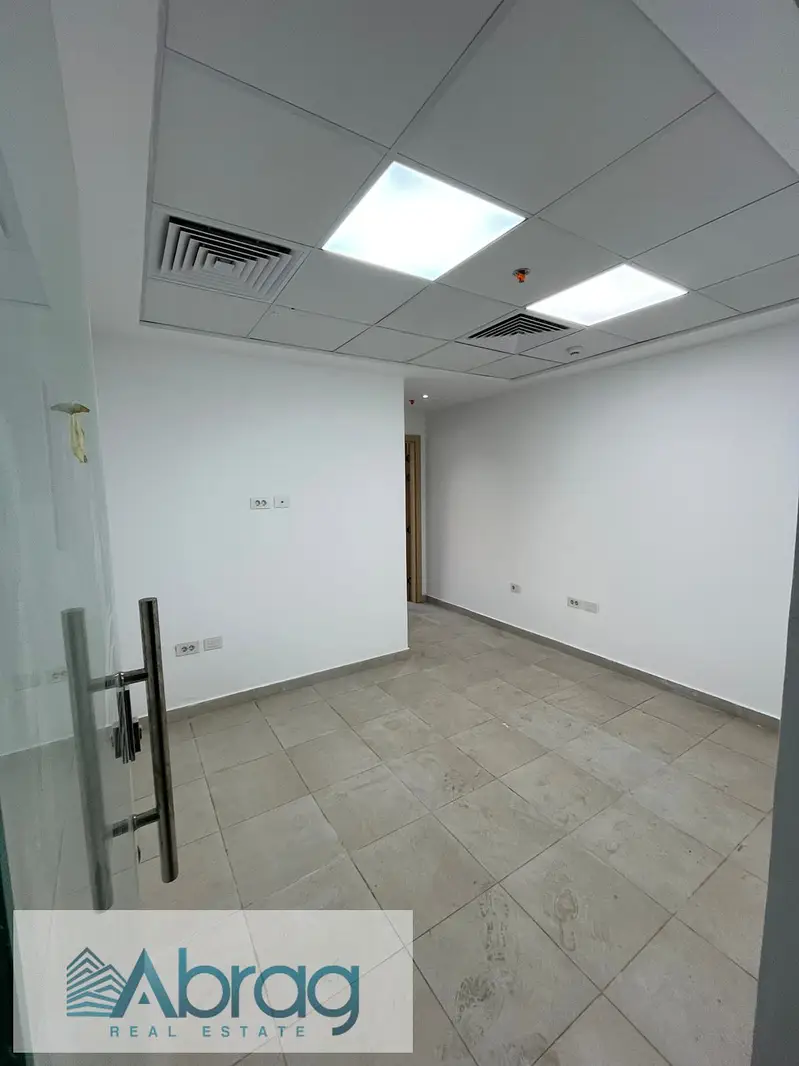 Clinic for rent, 55 sqm, in Ritzy Mall, Sheikh Zayed