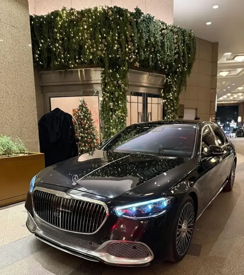 مرسيدس S580 موديل 23 تعديل مايباخ للإيجار بالسائق