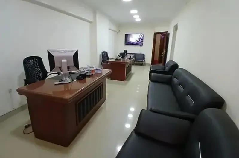 مقر إداري للايجار ٢٠٠م سموحة شارع فوزي معاذ