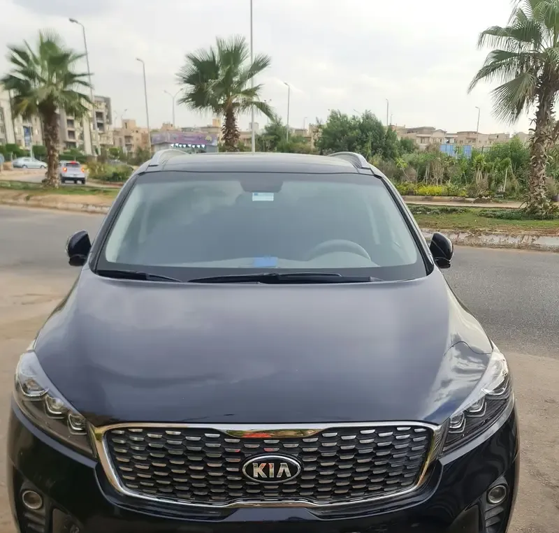 Car for rent with driver for occasions and private trips