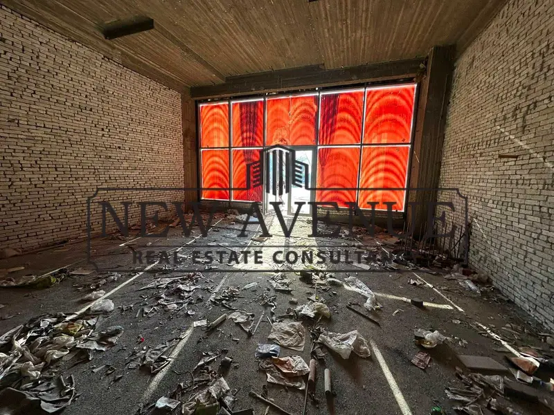 76 sqm shop for rent in New Cairo