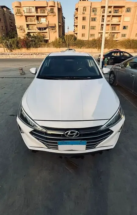 Rent Hyundai Elantra AD 2025 without driver