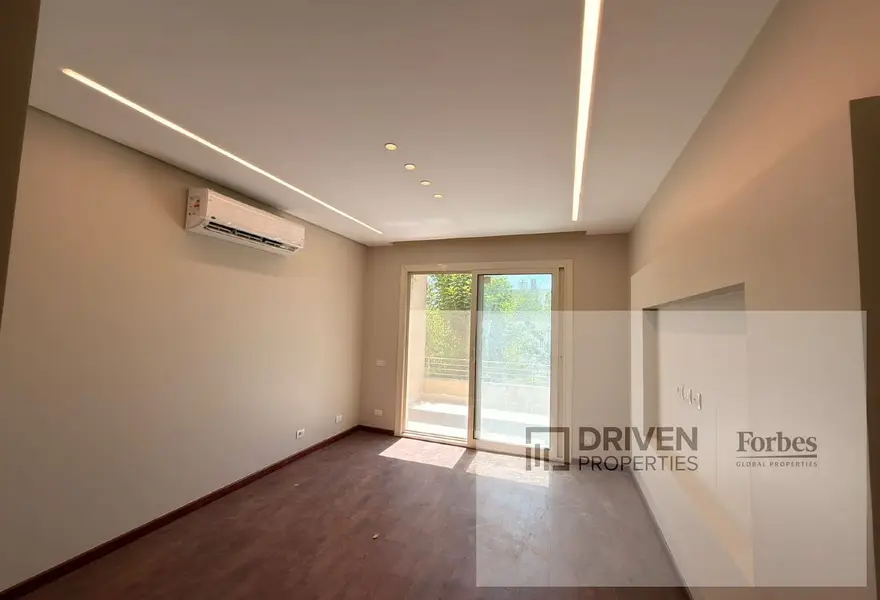 Corner Townhouse for rent in Palm Hills Golf Extension, 6th of October