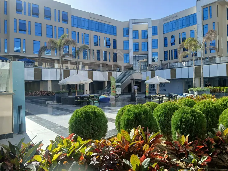Clinic for rent in Eterna Mivida with air conditioners