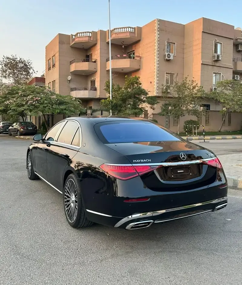مرسيدس S560 موديل 2023 للإيجار