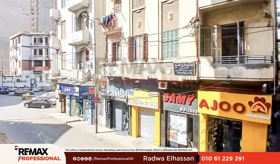 Office space for rent in Sporting with a main street facade
