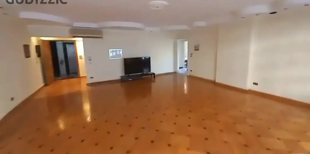 شقة للايجار بسبورتنج فيو النادي سوبر لوكس