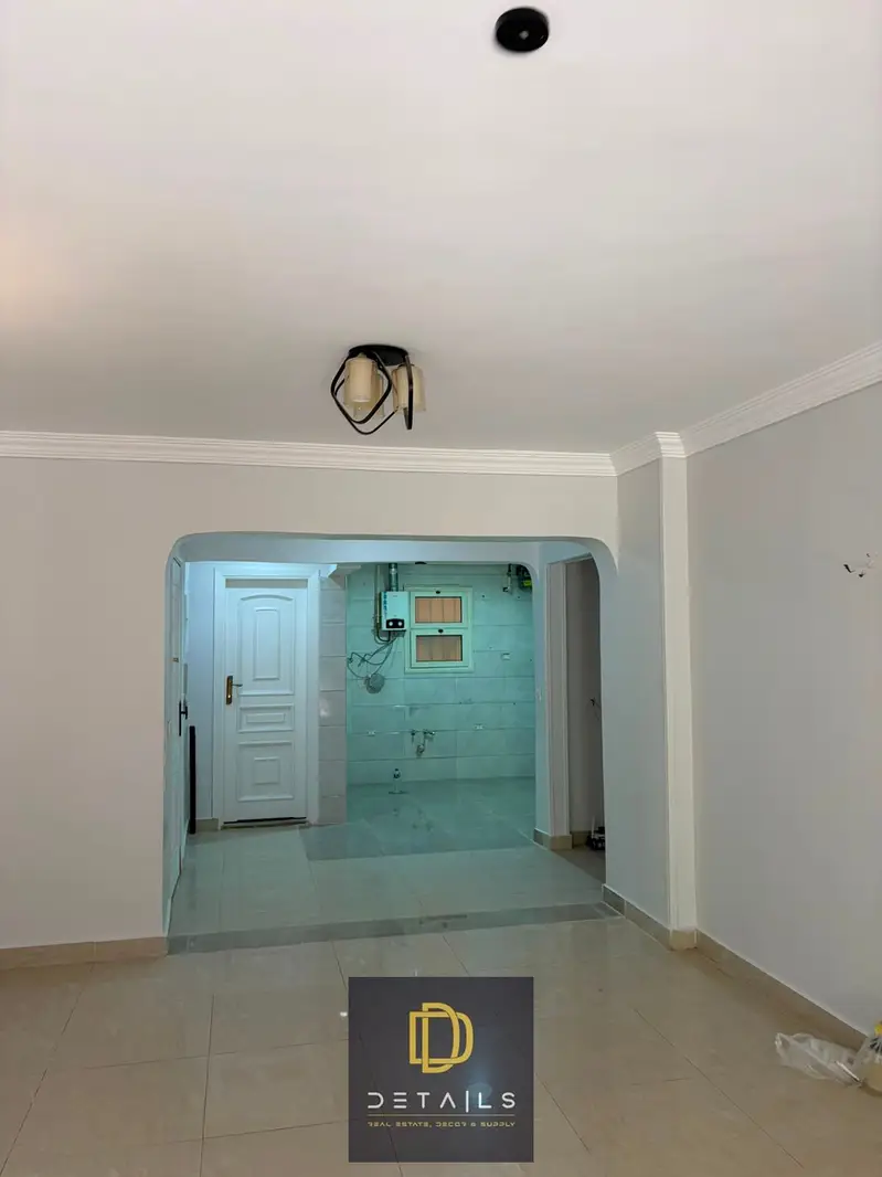 شقة للإيجار في المرحله ثالثه