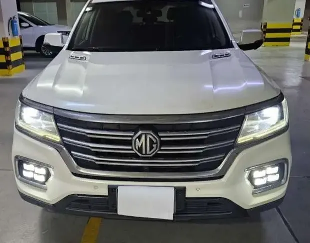 سيارة للايجار ام جي RX8 موديل ٢٠٢٣