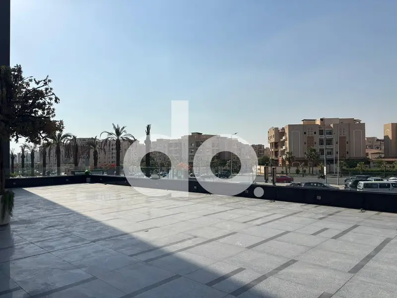 Prime commercial space for restaurants & cafes on North 90th Street