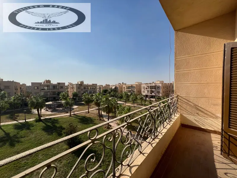شقة مفروشة للايجار بالتجمع الأول كمبوند النخيل